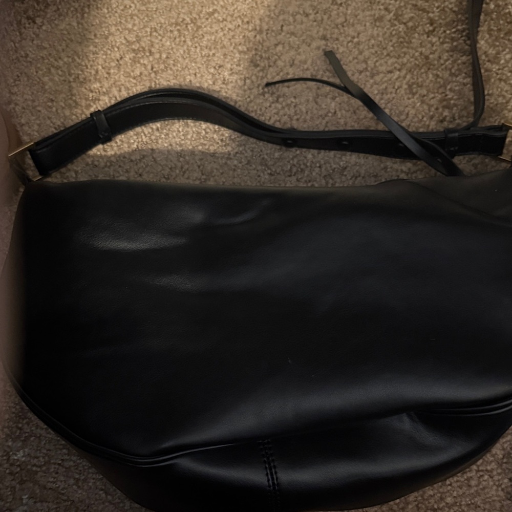 Zara Black Leather Shoulder Bag